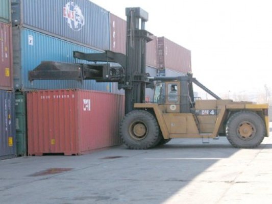 Produse alimentare în valoare de peste 1.000.000 lei, confiscate la frontieră